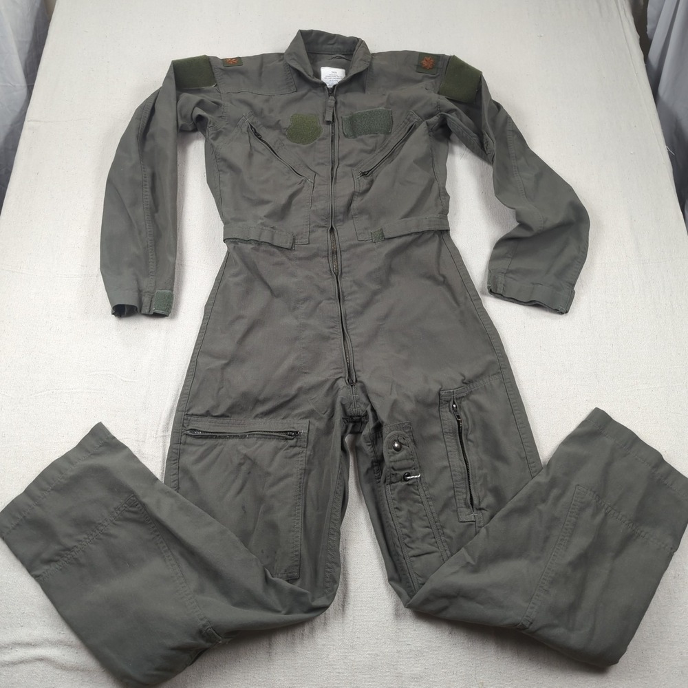 CWU-27/P Nomex Flight Suit Flyers Coveralls Green Mens 36R US Military Issue FR